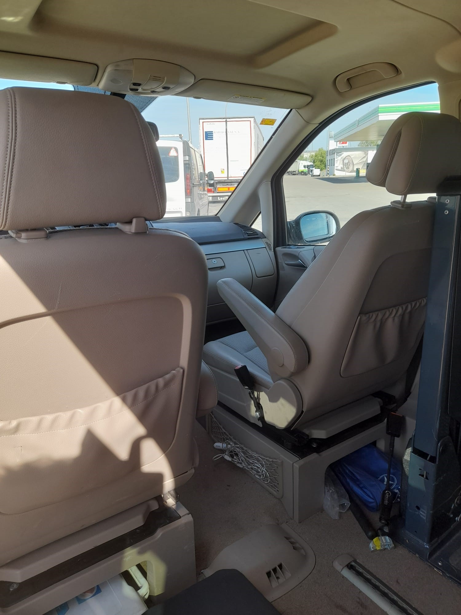 vista del interior del vehículo a la venta