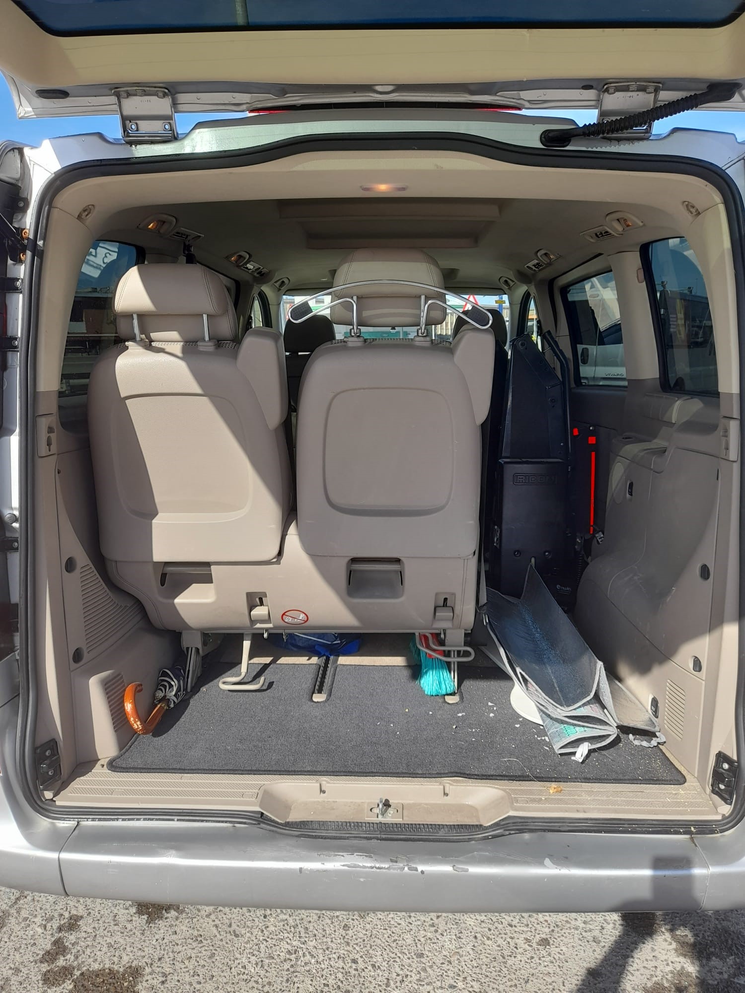 vista del interior del vehículo a la venta