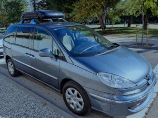 vista lateral del coche