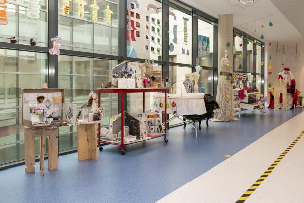 Elementos decorativos realizados por los alumnos