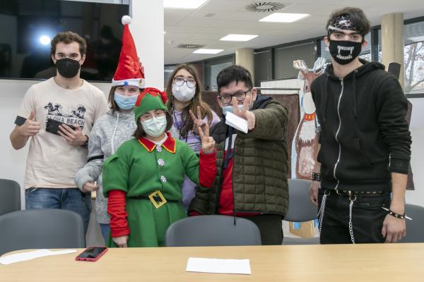 Foto de los presentadores de la jornada navideña