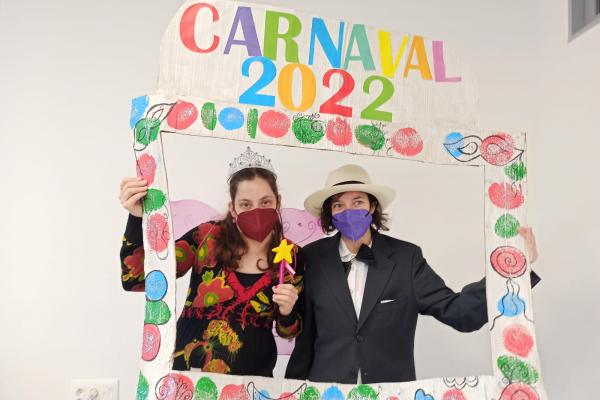 Participantes en el photocall con sus difraces