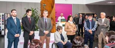 Inaugurada una escultura en homenaje a Josemi Monserrate