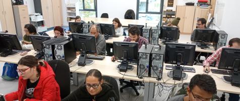 El alumnado, en una de las clases