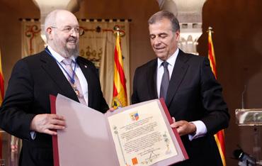 Entrega de la Medalla de las Cortes de Aragón a Fundación DFA