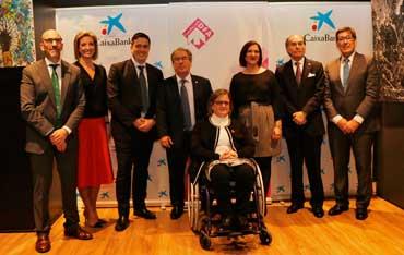 Inaugurada la exposición “La solidaridad a través del mundo” de José Manuel Cardiel en favor de Fundación DFA  en Store Caixabank