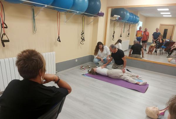 Ejercicio de reanimación en el taller