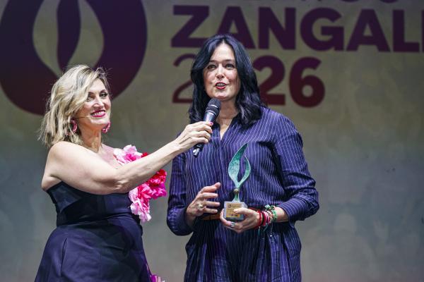 Adriana Oliveros y Lorena Orduna