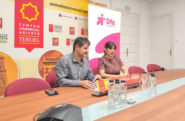 Firma de convenio entre CCA y Dfa